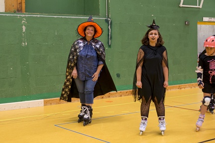 2025-10-31 Halloween Fox 04